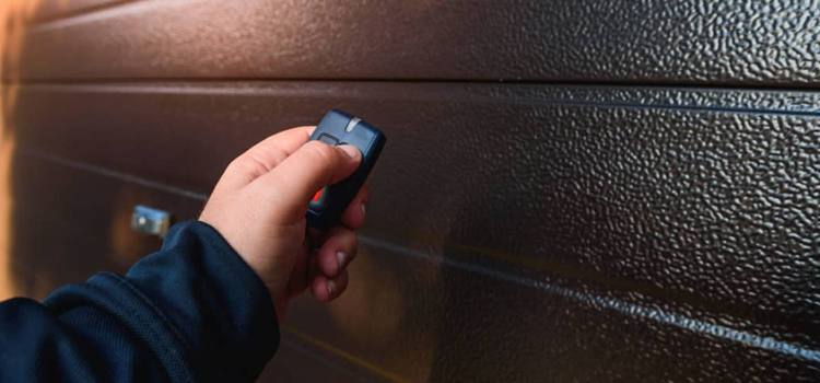 automatic door opener with remote control in Larkfield-Wikiup